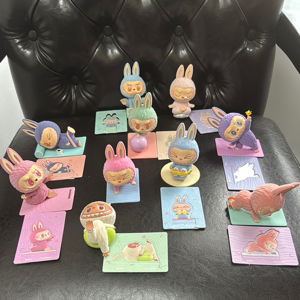 Labubu yoga collection - missing one CARD